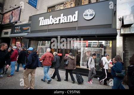 Un Timberland store retail in Herald Square a New York City il Venerdì, 11 novembre 2011. (© Richard B. Levine) Foto Stock