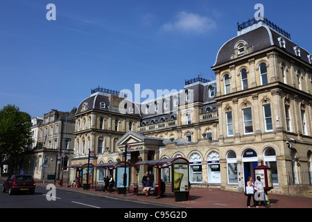 Sala grande Arcade shopping centre, Mount Pleasant Road, Royal Tunbridge Wells , Kent , Inghilterra Foto Stock