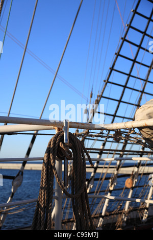 Old Ship affronta sulla fregata Foto Stock