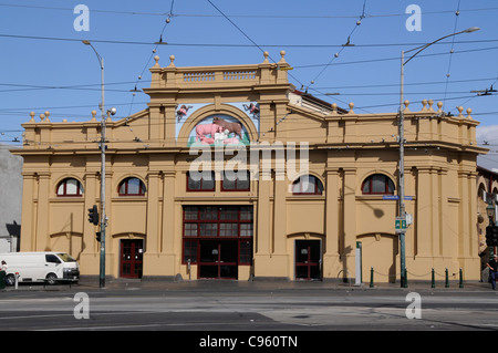 Il grande mercato Queen Victoria a Melbourne, Australia. Il mercato è in attività da 130 anni quando ha aperto nel 1878 Foto Stock