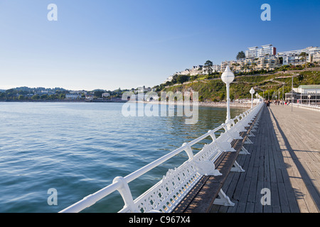 Princess Pier e Torre Abbey Sands, Torquay, Devon, Inghilterra, Regno Unito Foto Stock