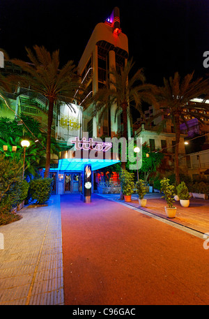 Ingresso della discoteca di culto di Tito, Avinguda de Gabriel Roca, Palma de Maiorca, Maiorca, isole Baleari, Spagna, Europa Foto Stock