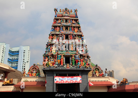 Gopuram del Tempio di Sri Mariamman, Singapore Foto Stock