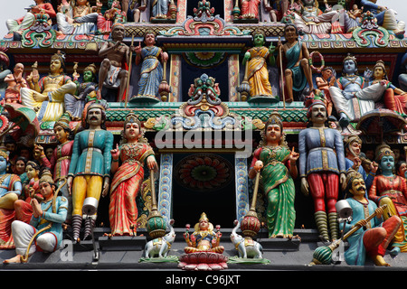 Gopuram del Tempio di Sri Mariamman, Singapore Foto Stock