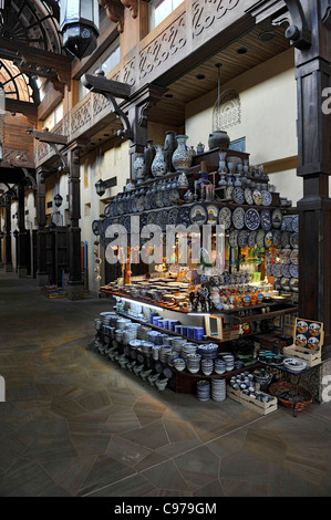 Corridoi e architettura araba nel Souk Madinat, Jumeirah, Dubai, Emirati Arabi Uniti, Medio Oriente Foto Stock