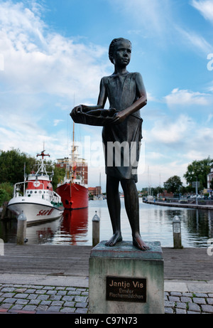 Jantje Fis, Emder Fisher alla ragazza Ratsdelft Emder, Emden, Frisia orientale, Bassa Sassonia, Germania Foto Stock