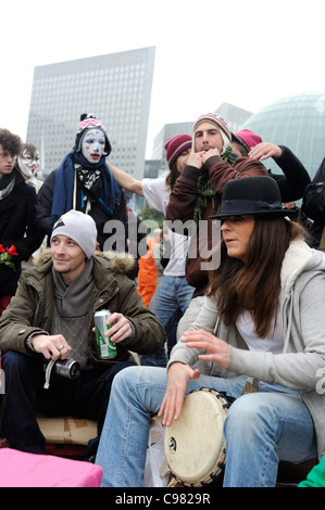 Indignants francese a Parigi - La Défense Foto Stock