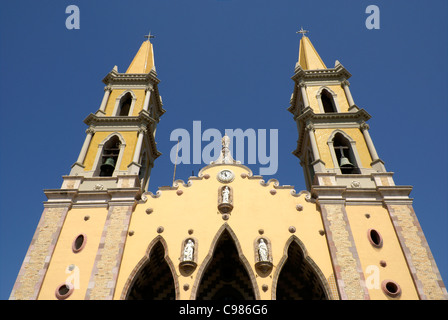 Il XIX secolo cattedrale Catedral de la Inmaculada Concepción in Old Mazatlan, Sinaloa, Messico Foto Stock