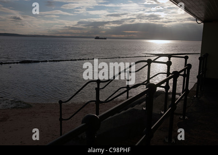 Vista su estuario del Tamigi da canvey island Foto Stock