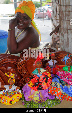 Willemstad Curao,Antille Leeward minori olandesi,Isole ABC,Otrobanda,De Rouvilleweg,Sito Patrimonio Mondiale dell'UNESCO,mercato,venditore venditori venditori ambulanti,st Foto Stock