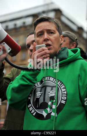 Jeanette Findlay, sedia del Celtic fiducia, indirizzi di ventole in segno di protesta contro la legge controversa proposta dal SNP Foto Stock