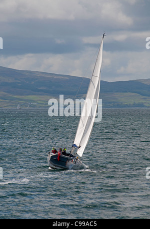 Nautica da diporto nel suono di Mull, Lochaline, Scozia. SCO 7742 Foto Stock