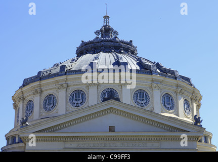 Dettaglio della parte superiore dell'Ateneo Rumeno da Bucarest. Foto Stock