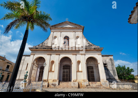 La Iglesia Parroquial de la Santissima Trinidad Plaza Mayor Foto Stock