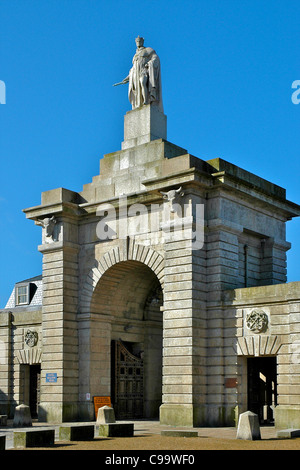 Ingresso principale della Royal William Yard, Plymouth. Foto Stock