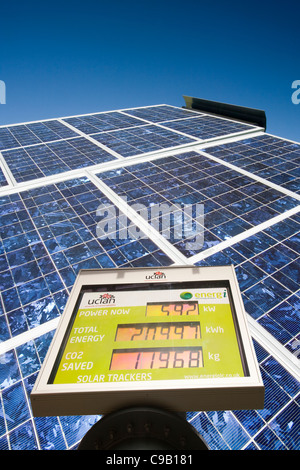 Energia solare fotovoltaica in pannelli nel Nuovo Galles del Sud, Australia. Foto Stock