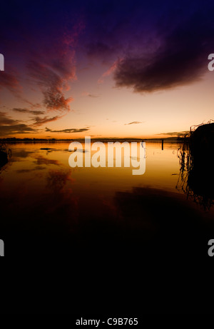 Dromod, Dromod Harbour, porto, nella Contea di Leitrim, Irlanda occidentale, l'occidente, irlandese, tramonto, lago, sera, porto vuoto,imbarcazioni,fiume, Foto Stock