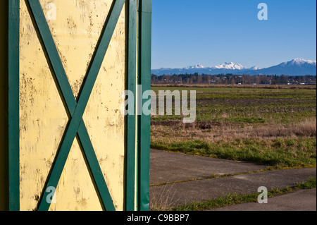 Chiuso produrre stand in Valle Snohomish sunrise Foto Stock