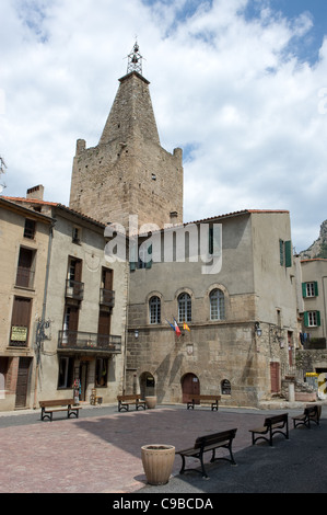 Chiesa nelle ville vicino la città fortificata centro di Villefranche-de-Conflent in Pyrénées-Orientales, Francia Foto Stock