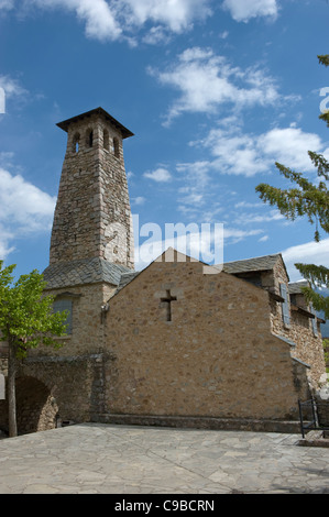 Chiesa di Fort Libéria da Vauban sopra il Pyrénées città di Villefranche-de-Conflent, un sito patrimonio mondiale dell'UNESCO in Francia Foto Stock