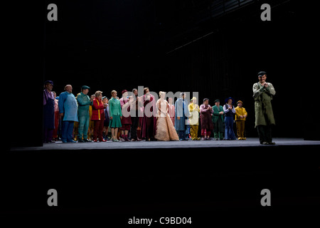 Opera house curtain call, Die Meistersinger von Nürnberg, Komische Oper di Berlino, Germania Foto Stock