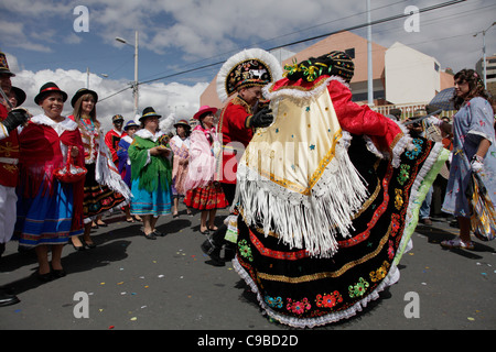 "Fiesta de la Mama Negra" tradizionale festa in Latacunga, Ecuador.sfilata di costumi e lungo le strade Foto Stock