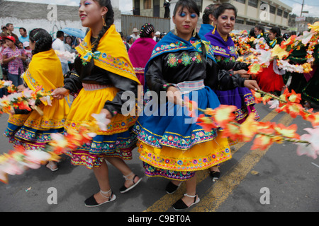 "Fiesta de la Mama Negra" tradizionale festa in Latacunga, Ecuador.sfilata di costumi e lungo le strade Foto Stock