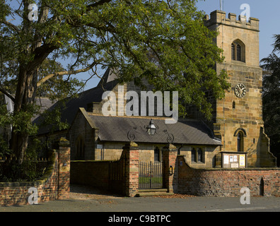 12th ° secolo St Oswalds villaggio Chiesa Sowerby vicino Thirsk North Yorkshire Inghilterra Regno Unito GB Gran Bretagna Foto Stock