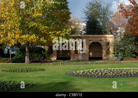 Jephson Giardini in autunno, Leamington Spa, England, Regno Unito Foto Stock