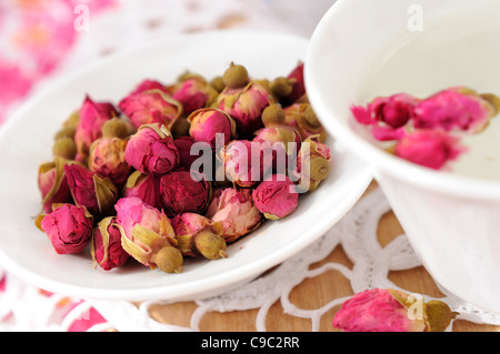 Rosa secca le teste dei fiori Foto Stock