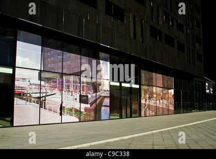 Esterno della cruna aperta la galleria. Galleria fotografica aperta al pubblico per la prima volta il 5 novembre all'Albert Dock, Liverpool, Foto Stock