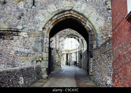 Arch al castello in Lewes Foto Stock