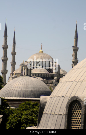 Sultan Ahmed Moschea Blu, Istanbul. Vista da Hagia Sophia. Foto Stock