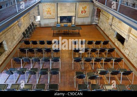 Hall all'interno del mastio del castello di Feira. Santa Maria da Feira, Portogallo. Foto Stock