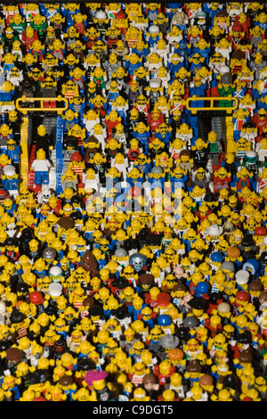 Modello Di Lego Stadium E Mini Figura Folla In Lego Convenzione Presso ...