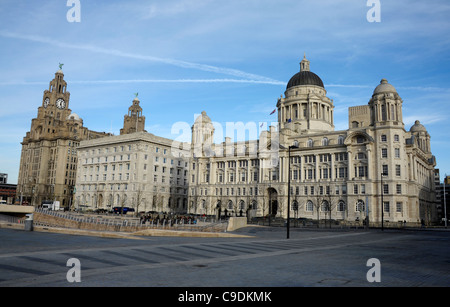 Il Royal Liver Building, la Cunard Building e il porto di Liverpool Edificio, Liverpool, Gran Bretagna, Regno Unito Foto Stock