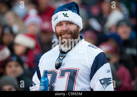 Dic. 11, 2011 - Landover, Maryland, Stati Uniti d'America - ventola di NFL, Landover Md; New England Patriots sconfitta Washington Redskins 34 - 27 (Credito Immagine: © Roland Pintilie/Southcreek/ZUMAPRESS.com) Foto Stock