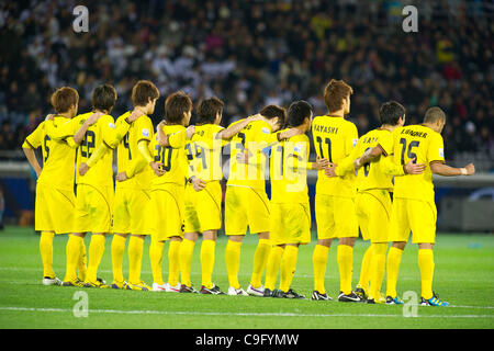 Kashiwa Reysol team group, 18 dicembre 2011 - Calcio : Kashiwa Reysol team group in pena shoot-out durante il FIFA Club World Cup Giappone 2011 3° posto match tra Kashiwa Reysol 0(3-5)0 Al-Sadd Sports Club a Yokohama International Stadium di Kanagawa, Giappone. (Foto di Enrico Ca Foto Stock