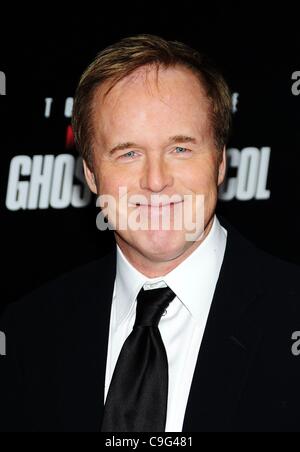 Brad Bird presso gli arrivi PER LA MISSIONE: IMPOSSIBILE - Protocollo fantasma Premiere, il Teatro Ziegfeld, New York, NY Dicembre 19, 2011. Foto di: Desiree Navarro/Everett Collection Foto Stock