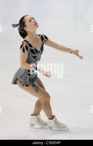 Akiko Suzuki, dicembre 24, 2011 - Pattinaggio di Figura : tutto il Giappone la figura pattinare Championship 2011, Donne Single breve programma a cupola Namihaya, Osaka, Giappone. (Foto di Akihiro Sugimoto/AFLO SPORT) [1080] Foto Stock