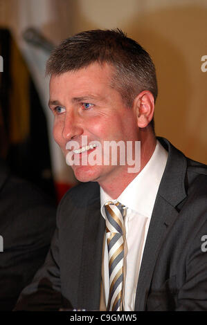Stephen Kenny, manager dell'Irlandese Airtricity Premier League club Dundalk. In precedenza gestiti Kenny Shamrock Rovers, Derry City, Dunfermline, bohemienne e Longford Town. Foto Stock