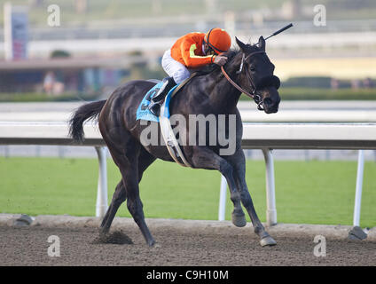 Dic. 31, 2011 - Arcadia, CA, Stati Uniti - 31 dicembre 2011. Teddy's promessa e Victor Espinoza vincere La Brea Stakes(Gi) a Santa Anita Park in Arcadia, CA. (Credito Immagine: © Charles Pravata/eclipse/ZUMAPRESS.com) Foto Stock