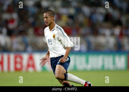 Sota Hirayama (JPN), 5 dicembre 2003 - Calcio : Sota Hirayama punteggi durante il FIFA Campionato Mondiale della Gioventù UAE 2003 tra U-20 Giappone 1-0 U-20 Egitto Al Maktoum Stadium, Dubai U.A.E. (Foto di YUTAKA/AFLO SPORT) [1040] Foto Stock