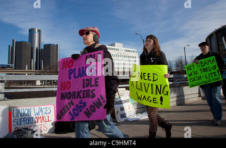 Detroit, Michigan - lavoratori auto rally al di fuori del North American International Auto Show, protestando le perdite di posti di lavoro, tagli salariali e di altri contratti di concessione. Foto Stock