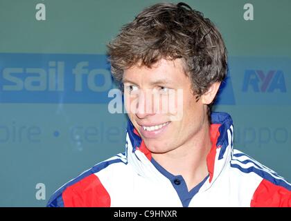 ExCel, LONDON, Regno Unito, Lunedì 09/01/2012. Stuart Bithell. 470 class sailing team per GB a le Olimpiadi del 2012. Annuncio TeamGB della vela atleti. Foto Stock