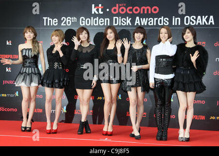 RAINBOW, Jan 11, 2012 La ventiseiesima Golden Disk Awards Osaka è stato tenuto in Giappone. Un ben noto Korean music award ha avuto luogo per la prima volta oltremare ed è stato tenuto per due giorni, starring famoso Pop Coreana gruppi.(foto di Akihiro Sugimoto/AFLO) [1080] Foto Stock