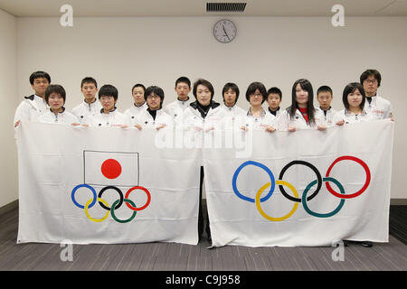 Seiko Hashimoto (JPN), 12 gennaio 2012 - Olimpiadi della Gioventù : il team giapponese che ha partecipato a un progetto TSUBASDA supportato da cio a cui hanno partecipato alla cerimonia di partenza per l'inverno Olimpiadi della Gioventù 2012 nell'Aeroporto di Narita, Chiba, Giappone. Il junior studente di scuola superiore della vittima del Tohoku earthqu Foto Stock