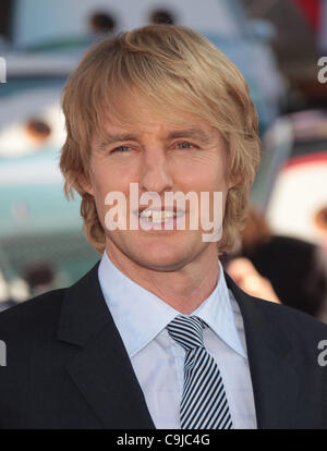 Giugno 18, 2011 - Hollywood, California, Stati Uniti - Owen Wilson arriva per la premiere del film "Cars 2' al El Capitan theater. (Credito Immagine: © Lisa O'Connor/ZUMAPRESS.com) Foto Stock