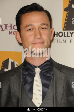 Ottobre 24, 2011 - Los Angeles, California, Stati Uniti - Joseph Gordon-Levitt partecipando alla quindicesima film di Hollywood Awards Gala tenutosi presso il Beverly Hilton Hotel di Beverly Hills, la California il 10/24/11. 2011(Immagine di credito: © D. lunga/Globe foto/ZUMAPRESS.com) Foto Stock