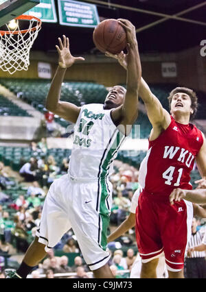 Gen 12, 2012 - Denton, Texas, Stati Uniti d'America - Nord Texas verde medio avanti Roger Franklin (32) e Western Kentucky Hilltoppers avanti Vinny Zollo (41) in azione durante il gioco tra la Western Kentucky Hilltoppers e le università del Nord Texas significa verde a nord Texas Co Foto Stock